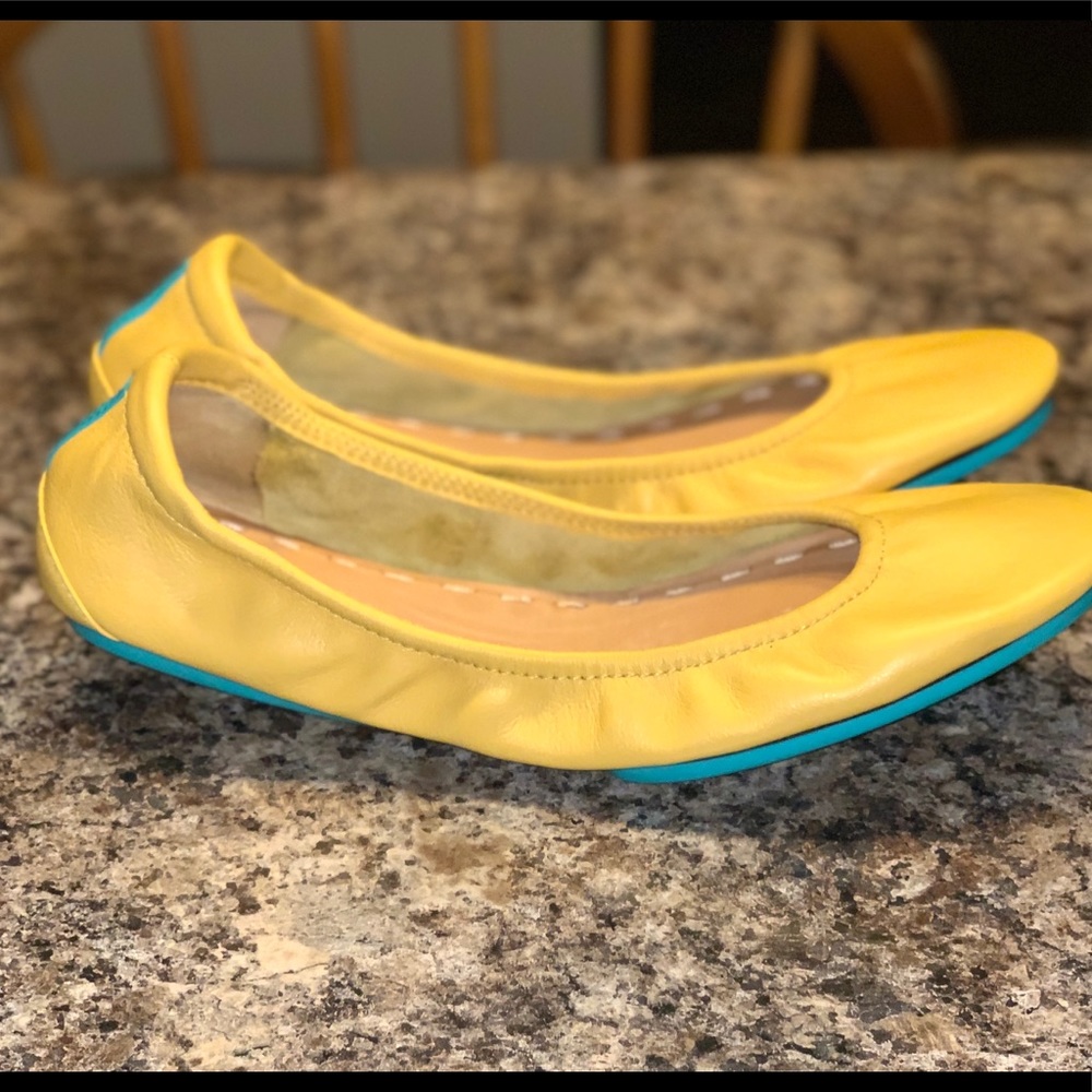 NEW Tieks | sz 8 | Mustard Yellow